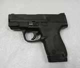 SMITH & WESSON M&P 9 SHIELD 9MM LUGER (9X19 PARA) - 1 of 3
