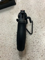 TAURUS THE JUDGE .45 LC/.410 GA - 2 of 3