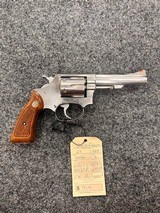 SMITH & WESSON 63 No Dash Stainless Steel w/Wood Grips .22 LR - 2 of 3