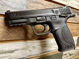SMITH & WESSON M&P 40 .40 S&W - 2 of 3