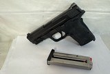 SMITH & WESSON M&P 9 SHIELD EZ M.20 9MM LUGER (9X19 PARA) - 1 of 3