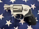 SMITH & WESSON 638 Airweight .38 SPL - 2 of 3