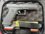 GLOCK G17 GEN 3 9MM LUGER (9X19 PARA) - 1 of 2