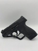 SMITH & WESSON M&P 40 SHIELD .40 S&W - 1 of 3