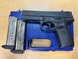 SMITH & WESSON SW9F 9MM LUGER (9X19 PARA) - 1 of 3