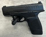 SPRINGFIELD ARMORY HELLCAT 9MM LUGER (9X19 PARA) - 1 of 2