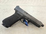 GLOCK 17 GEN 4 9MM LUGER (9X19 PARA) - 1 of 2