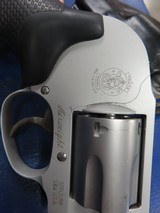 SMITH & WESSON 638-3 .38 SPL - 3 of 3
