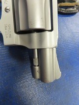 SMITH & WESSON 638-3 .38 SPL - 2 of 3