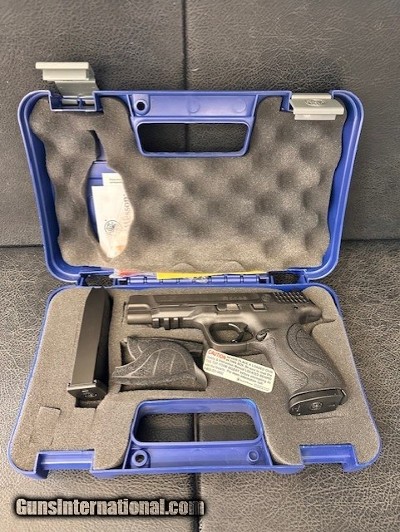 SMITH & WESSON M&P PRO .40 S&W