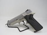 SMITH & WESSON mod 4043 .40 S&W - 1 of 3