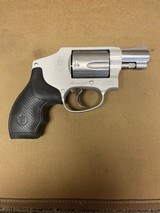 SMITH & WESSON 642-2 .38 SPL - 2 of 3