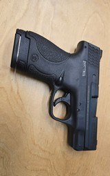 SMITH & WESSON M&P40 SHIELD .40 S&W - 1 of 3