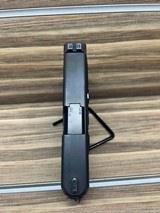 GLOCK 27 GEN4 .40 S&W - 3 of 3