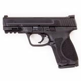 SMITH & WESSON M&P 40 M2.0
.40 S&W - 1 of 3