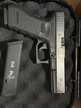 GLOCK 17 GEN 3 LEO TRADE IN .40 S&W - 1 of 3