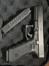 GLOCK 17 GEN 3 LEO TRADE IN .40 S&W - 2 of 3