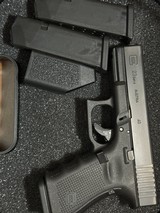 GLOCK G23 GEN 4 (LE TRADE IN) .40 S&W - 2 of 3