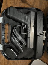 GLOCK 22 G22 GEN 4 POLICE TRADE IN .40 S&W - 1 of 3
