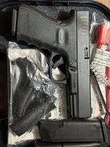 GLOCK .40 G23 GEN 4 .40 S&W - 1 of 3