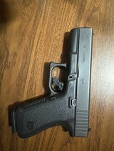 GLOCK 19 G19 Gen 2 9MM LUGER (9X19 PARA) - 1 of 3