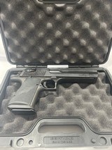 MAGNUM RESEARCH DE50 Desert Eagle .50 AE - 1 of 3