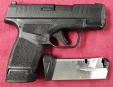 SPRINGFIELD ARMORY HELLCAT 9MM LUGER (9X19 PARA) - 1 of 2