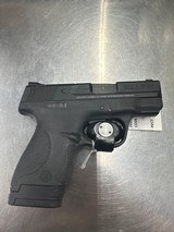 SMITH & WESSON M&P40 SHIELD .40 S&W - 1 of 3