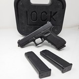 GLOCK 22 G22 GEN 4 POLICE TRADE IN .40 S&W - 1 of 3