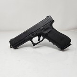 GLOCK 22 G22 GEN 4 .40 (Night Sights) POLICE TRADE IN .40 S&W - 2 of 3