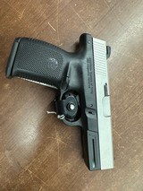 SMITH & WESSON SW40 VE .40 S&W - 3 of 3