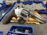 SMITH & WESSON 686 .357 MAG - 2 of 3