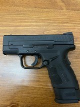 SPRINGFIELD ARMORY XD-40 MOD.2 SUB COMPACT .40 S&W - 2 of 3
