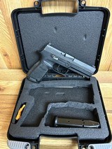 SIG SAUER P 320 9MM LUGER (9X19 PARA) - 1 of 3