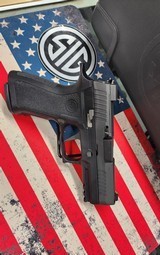 SIG SAUER P320 X CARRY HGA 9MM LUGER (9X19 PARA) - 2 of 3