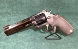 TAURUS 454RAGING BULL .454 CASULL - 1 of 3