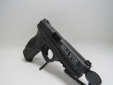 SMITH & WESSON M&P40 .40 S&W - 3 of 3