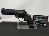TAURUS RAGING HUNTER .44 MAGNUM - 1 of 3