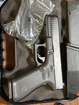 GLOCK G17 GEN 5 POLICE TRADE IN 9MM LUGER (9X19 PARA) - 2 of 3