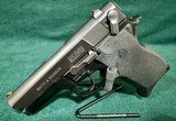 SMITH & WESSON Model 469 9MM LUGER (9X19 PARA) - 1 of 3