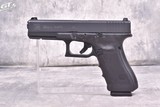 Glock G22
Gen 4 .40 S&W - 3 of 3