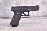 Glock G22Gen 4 .40 S&W - 3 of 3