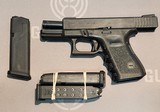 GLOCK 23 gen3 .40 S&W - 3 of 3