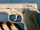 SMITH & WESSON 5906 - 3 mags 9MM LUGER (9X19 PARA) - 3 of 3