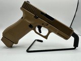 GLOCK 19X Coyote Brown 9MM LUGER (9X19 PARA) - 2 of 3