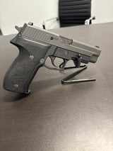 SIG SAUER P226 9MM LUGER (9X19 PARA) - 1 of 3