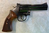 SMITH & WESSON 586 CLASSIC .357 MAG - 2 of 3