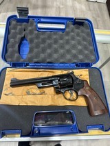 SMITH & WESSON 27 S&W CLASSICS .357 MAG - 1 of 3