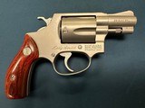 SMITH & WESSON 60-3 LADY SMITH .38 SPL - 1 of 3