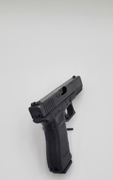 GLOCK 22 GEN 3 .40 S&W - 3 of 3